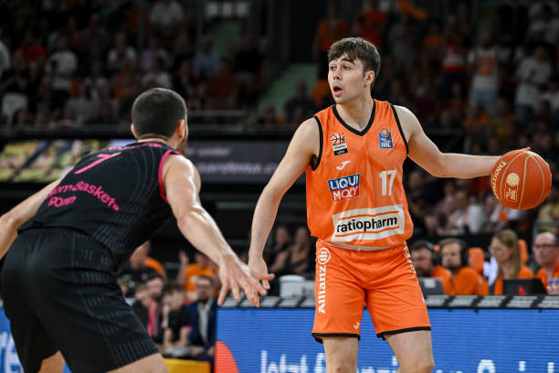 在这一过程 在这一过程